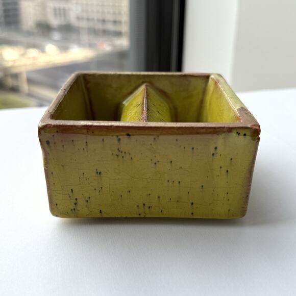 Paul Speck (1896 – 1966) Ceramic Pottery Ashtray Karlsruhe Majolika Form #1612 - Picture 4 of 11